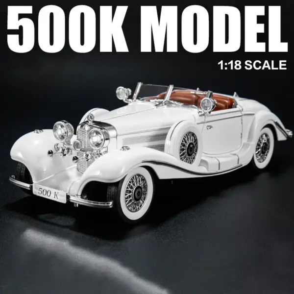 1:18 Alloy Diecast Vintage Car Model with Sound - Image 8