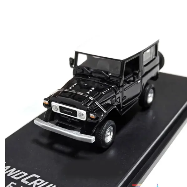 Diecast 1:64 Land Cruiser FJ40 Model Car - Image 5