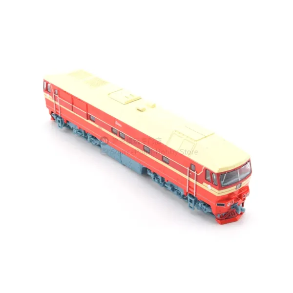 1/43 Scale TEP70 Diesel Locomotive Model Train - Image 3