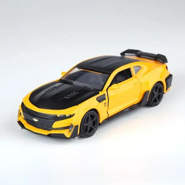 1:32 Scale Chevroler Camaro Diecast Model Car - Image 10