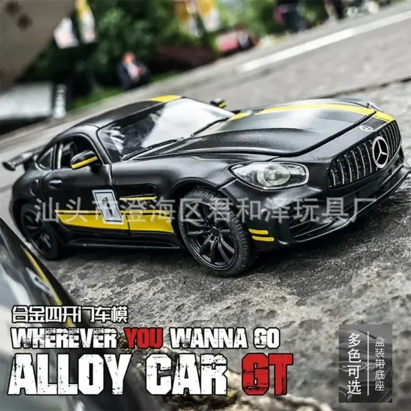 1:32 Diecast Alloy Mercedes-Benz GTR Model - Image 2