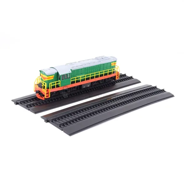 Soviet Union CHME3 Diesel Locomotive Model 1/87 - Image 9