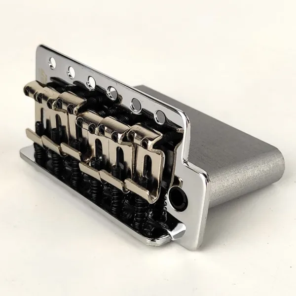 Wilkinson WOV01 Vintage ST Electric Guitar Bridge - Image 4