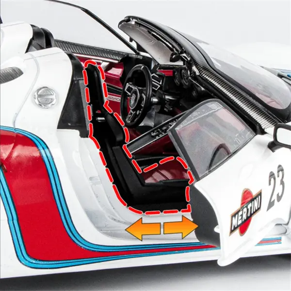 1:18 Alloy 918 Spyder Martini Model Car - Image 3