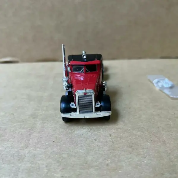 1:87 Scale Peterbilt 281 Model Truck Toy - Image 4