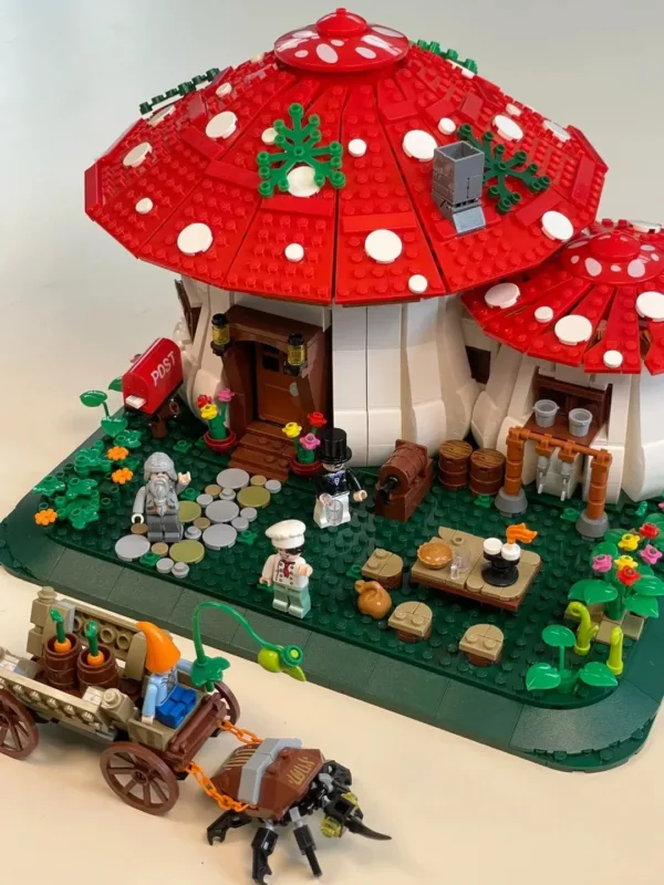 2233PCS Mushroom House Building Blocks Set - Image 2