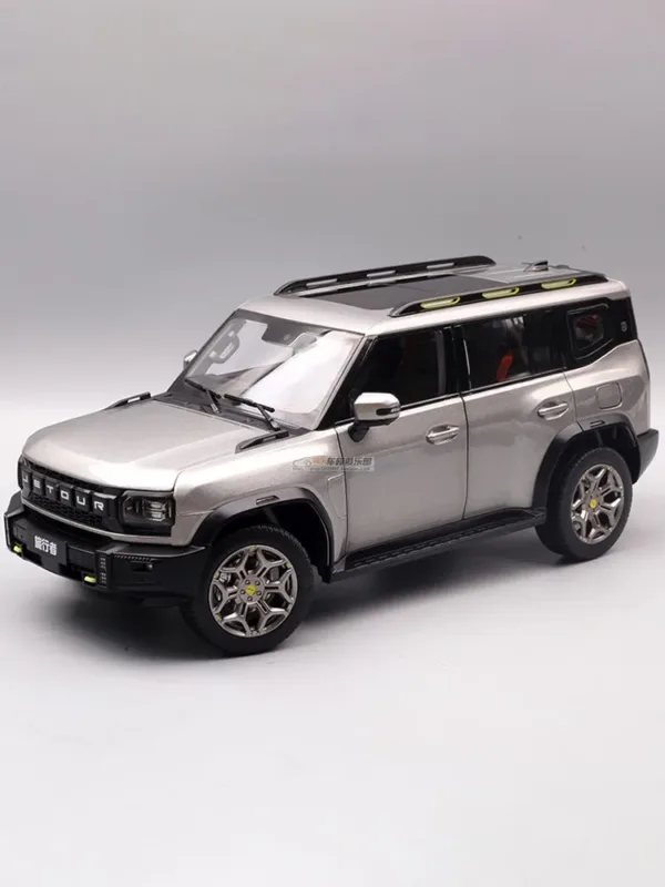 1/18 Scale Chery JETOUR Alloy SUV Model - Image 8