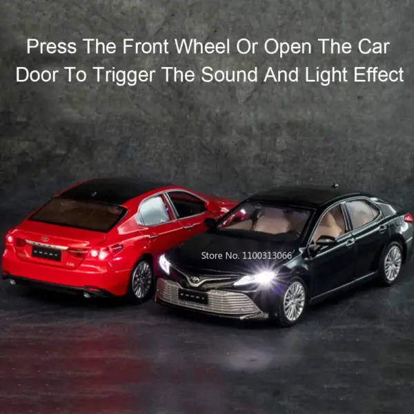 1:34 Diecast Toyota Camry Toy Model with Lights - Image 4