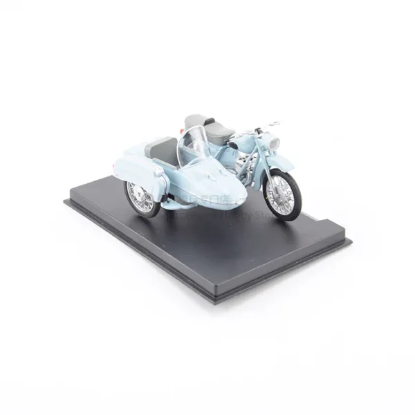 1:24 Scale IZH Jupiter 2K Motorcycle Model - Image 5