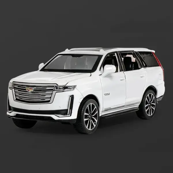 1:32 Escalade Toy Car with Light and Sound - Image 9