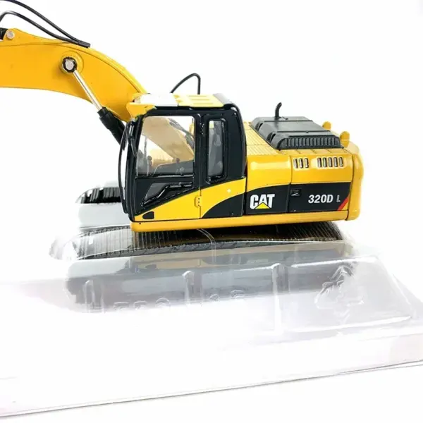 1/50 Scale CAT 320D L Excavator Model - Image 3