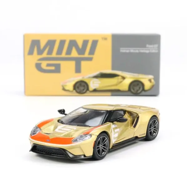 Ford GT Holman Moody Diecast Model Car 1:64