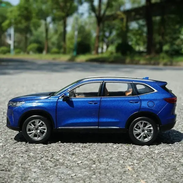 1:18 Scale HAVAL H6 Diecast SUV Model - Image 3