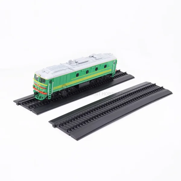 Soviet Diesel Locomotive TEP10 Model 1/87 Scale - Image 9