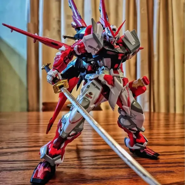 Astray Red Frame Model 1/144 Collectible Figure