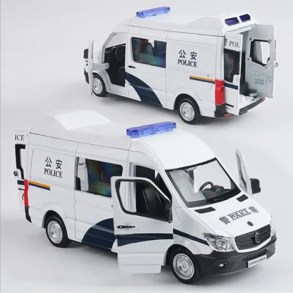 15CM 1:36 Scale Metal Ambulance Toy Car - Image 3