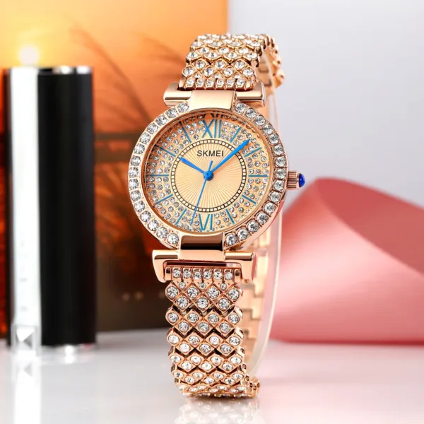 Rose Gold Women's Quartz Fashion Watch - Image 2