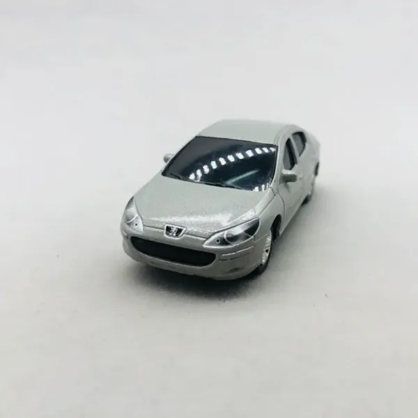 1:64 Diecast Peugeot 407 Alloy Car Model - Image 2