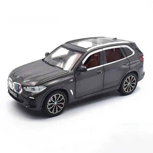 1:24 Alloy SUV Diecast Toy Car Model - Image 2