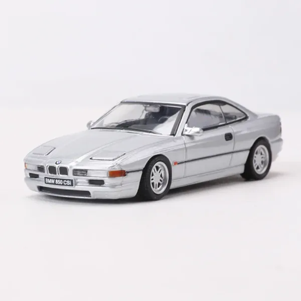 1:64 Scale Diecast SHADOW 850CSI Model Car - Image 11