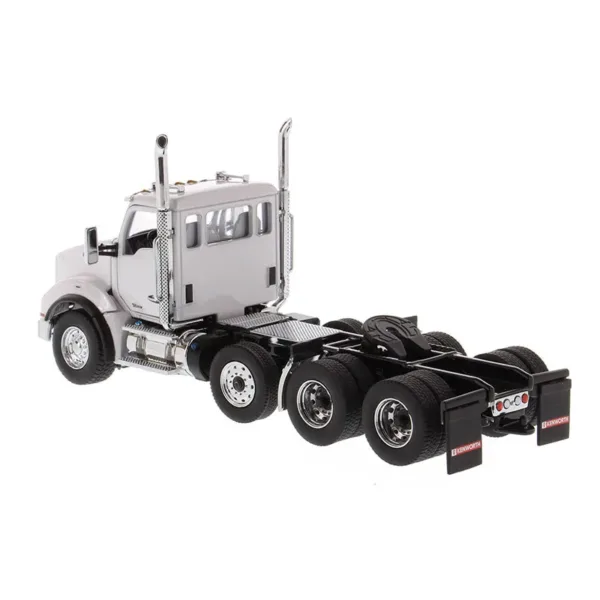 1/50 Scale Kenworth T880 Daycab Model Truck - Image 3