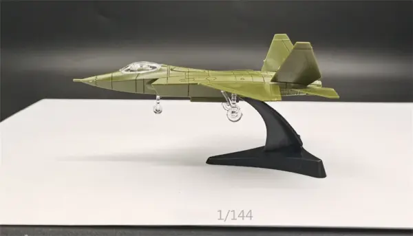 J-31 Stealth Fighter Model Assembly Kit - Image 4