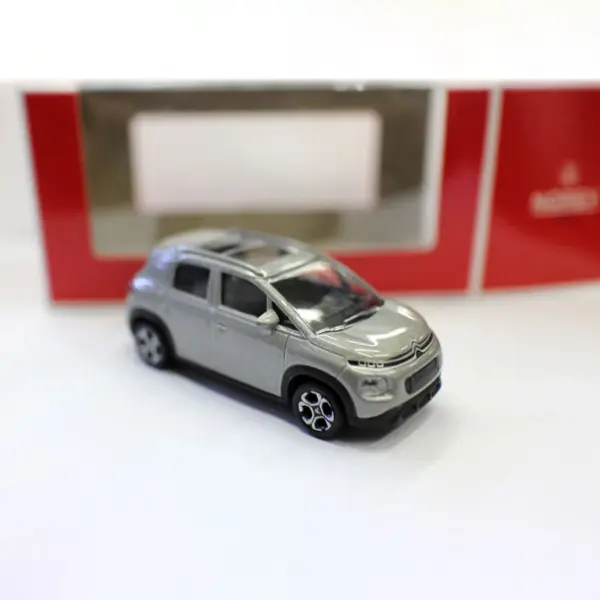 1:64 Diecast Citroen C3 Aircross Model Car - Image 3