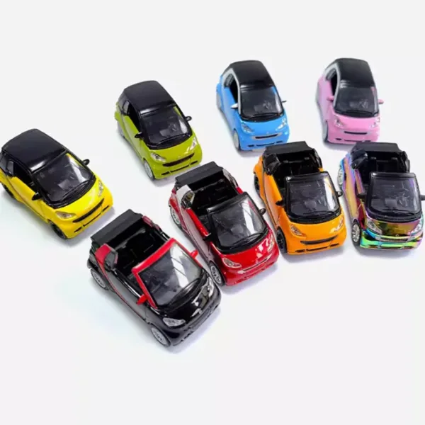 1:64 Scale Alloy Car Model Random Colors - Image 9