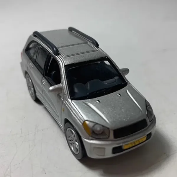 1:64 Scale Silver RAV4 Diecast Model Car - Image 7