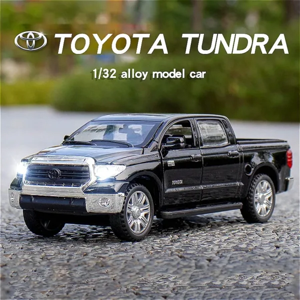 1/32 Toyota Tundra Diecast Model Car