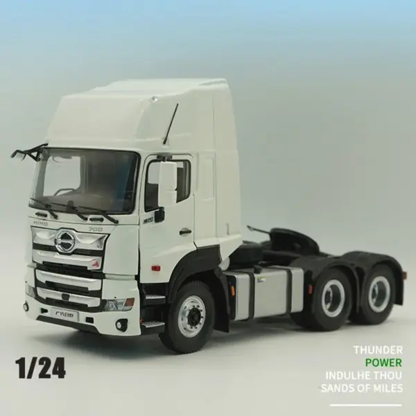 1:24 HINO 700 Alloy Tractor Truck Model