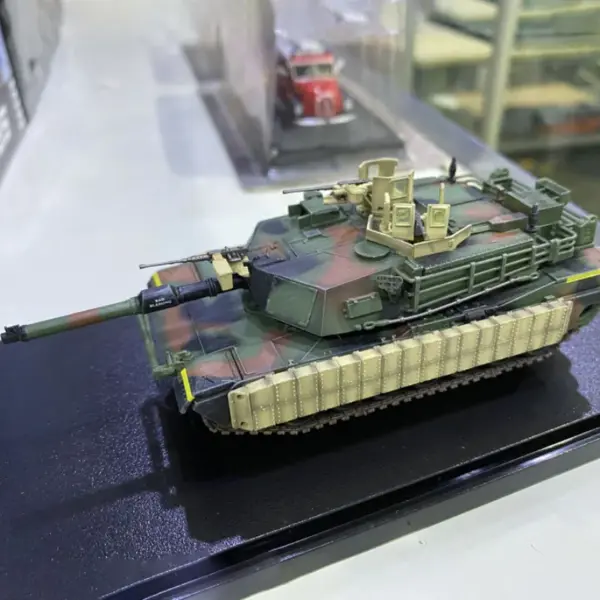 1:72 Scale M1A1 TUSK Abrams Tank Model