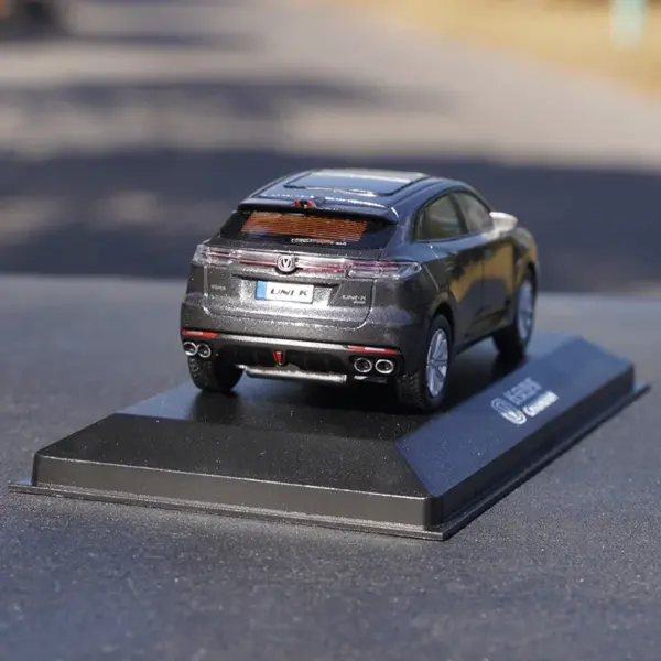 1/43 Scale Changan UNI-K Alloy Car Model - Image 4