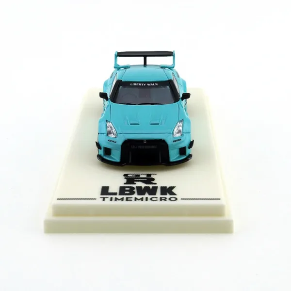 1:64 Scale Nissan GT-R3.0 Diecast Model Car - Image 3