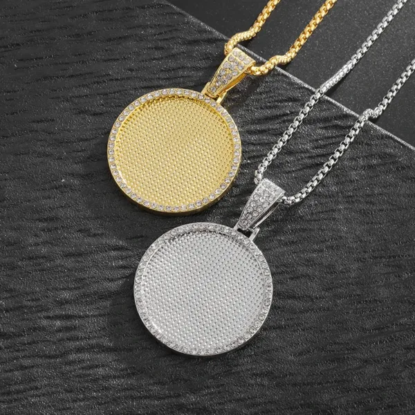 Round Photo Frame Pendant Necklace Unisex - Image 6