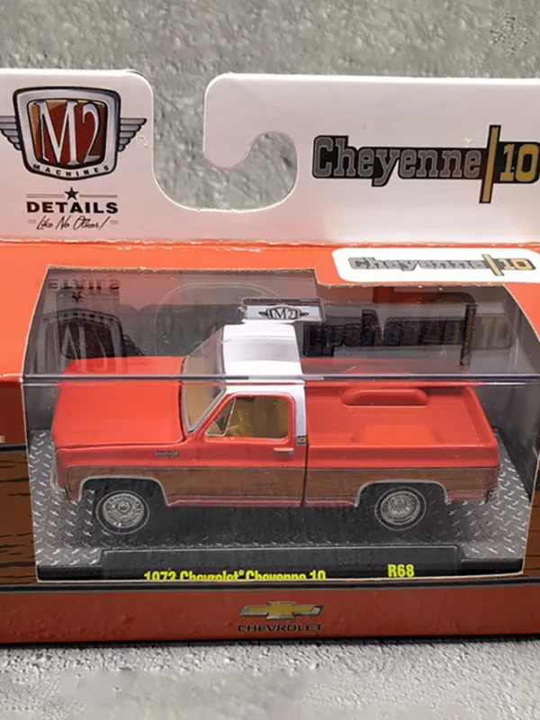 1973 M2 K5 Cheyenne 1/64 Diecast Model - Image 9