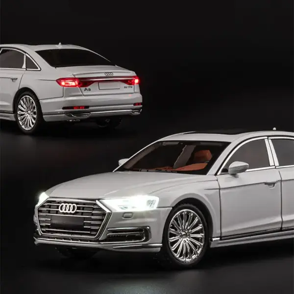 1:24 Audi A8 Alloy Diecast Model Car - Image 3