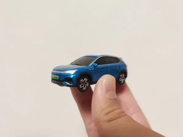 Diecast 1:64 BYD Yuan UP Car Model - Image 10