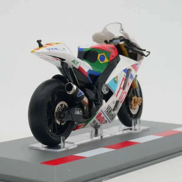 1:18 Diecast Yamaha YZR M1 Motorcycle Model - Image 2