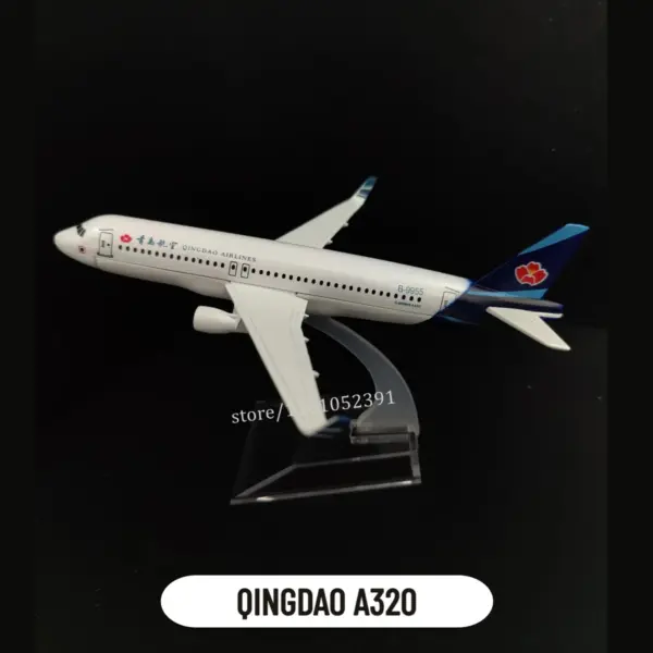 China Southern Airlines B787 Diecast Model 1:400 - Image 7