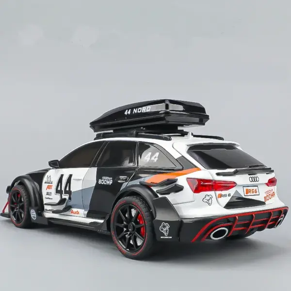 1/24 Audi RS6 Avant Diecast Model Car