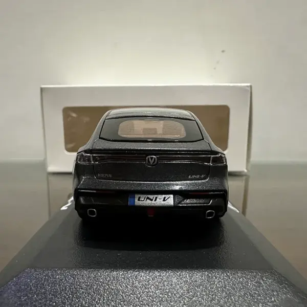 1:43 Scale Changan Uni-v Plastic Car Model - Image 5