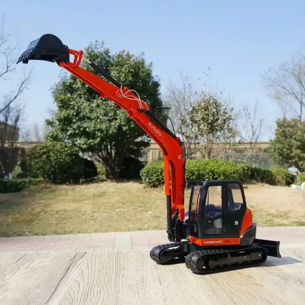 1:24 Scale Kubota KX080-4 Excavator Model - Image 2