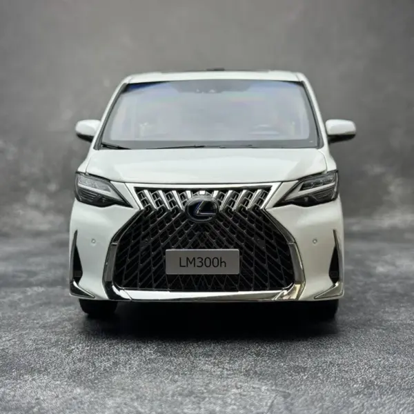 Lexus LM300H Diecast Model 1:18 Scale Toy - Image 2