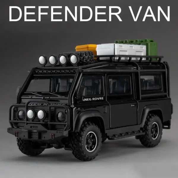 1:32 Land Rover Defender Diecast Car Model - Image 7