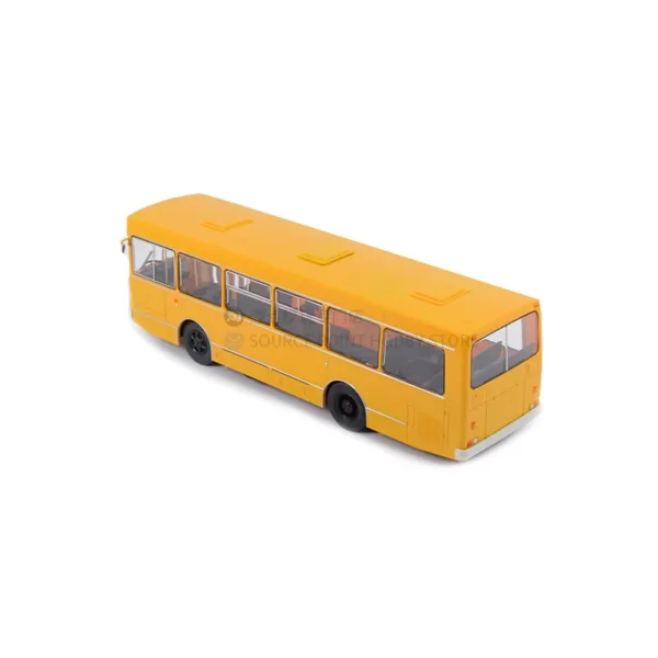 1/43 Scale Diecast LAZ-4202 Bus Model - Image 4