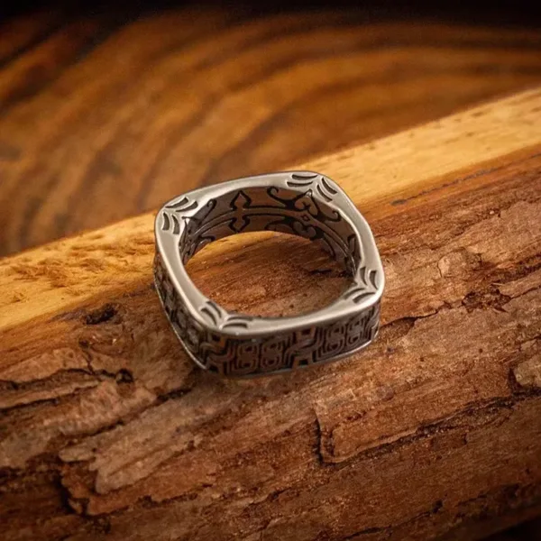 Vintage Celtic Knot Cocktail Ring for Men - Image 5