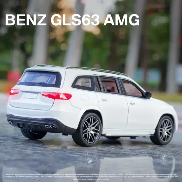 1:24 Mercedes Benz GLS63 AMG Diecast Model - Image 4