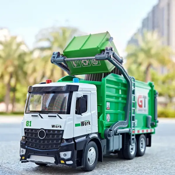 1:24 Green Diecast Garbage Truck Toy Model - Image 7