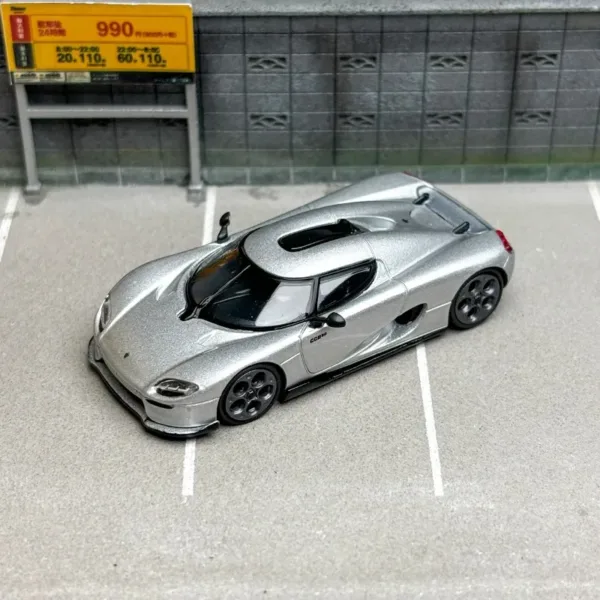 1/64 Koenigsegg CC850 Diecast Model Silver Car - Image 2